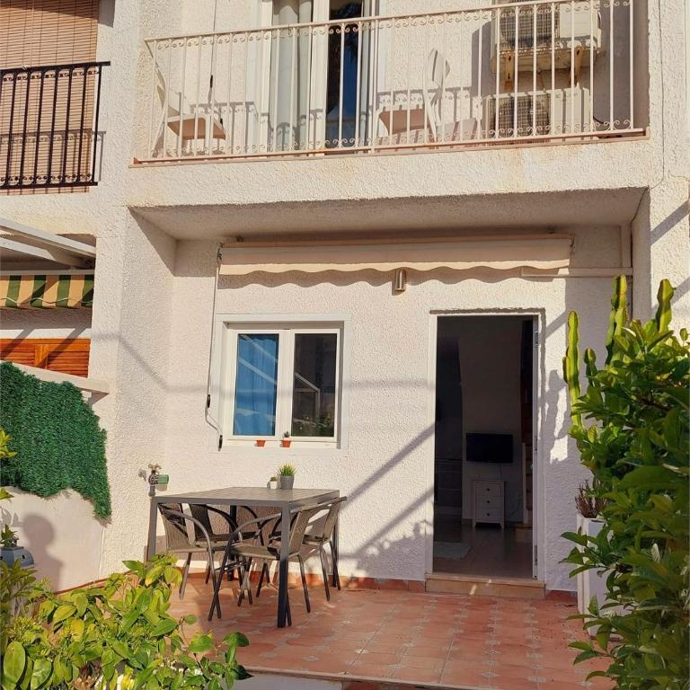 Casa Blanca de Sierramar - One-Bedroom House - 13
