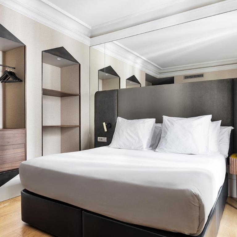 One Shot Recoletos - Economy Double or Twin Room - 7