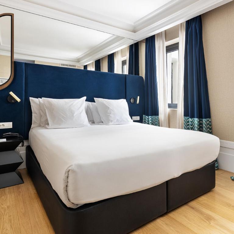 One Shot Recoletos - Economy Double or Twin Room - 11