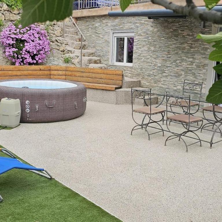 Appartement dans villa 4 personnes avec jacuzzi au calme - Appartement 1 Chambre - 6