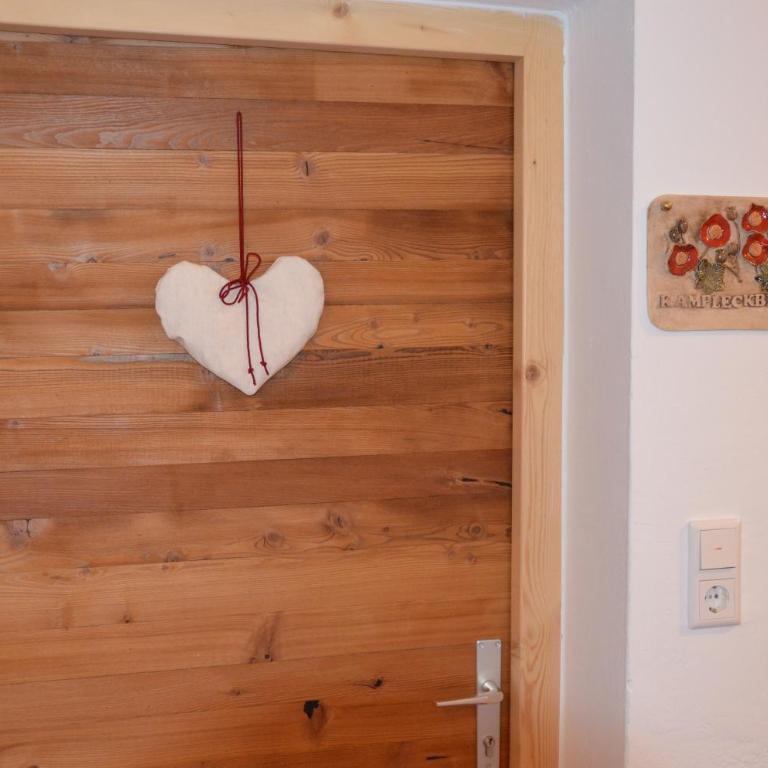 Landhaus Königsreiner - Doppelzimmer mit Bergblick - 5