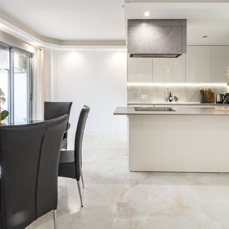 TERR69- Bright city gem in charming Old Town - Apartamento - 14