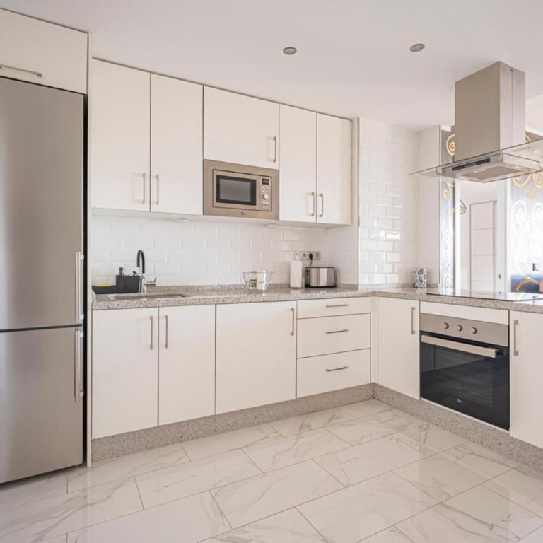 Panoramic Seaview Escape - Tranquility, AC & Pool - Apartamento de 2 dormitorios - 19
