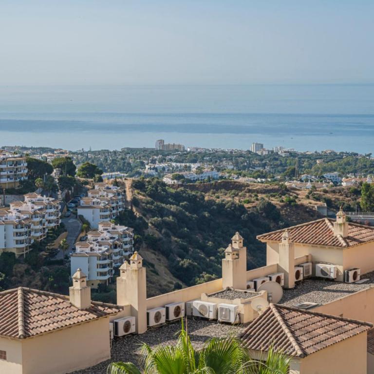 Panoramic Seaview Escape - Tranquility, AC & Pool - Apartamento de 2 dormitorios - 23
