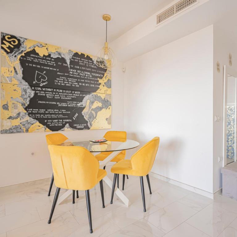 Panoramic Seaview Escape - Tranquility, AC & Pool - Apartamento de 2 dormitorios - 8
