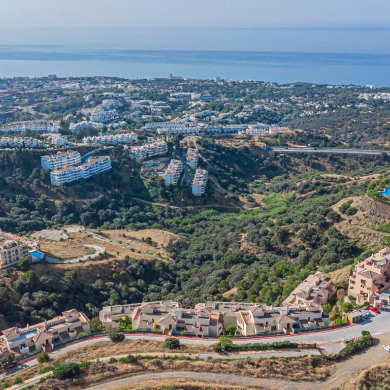 Panoramic Seaview Escape - Tranquility, AC & Pool - Apartamento de 2 dormitorios - 25
