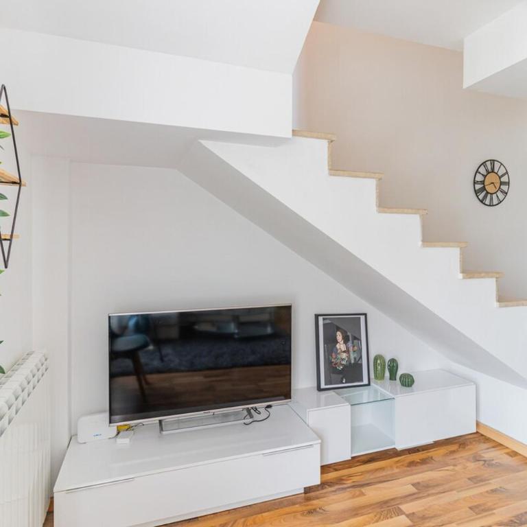 Stylish Duplex in the heart of Zaragoza - Two-Bedroom Apartment - 10