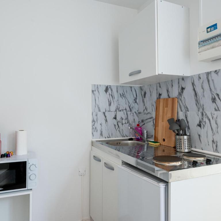 Studio tout équipé proche centre ville & gare - Apartamento de 2 dormitorios - 5
