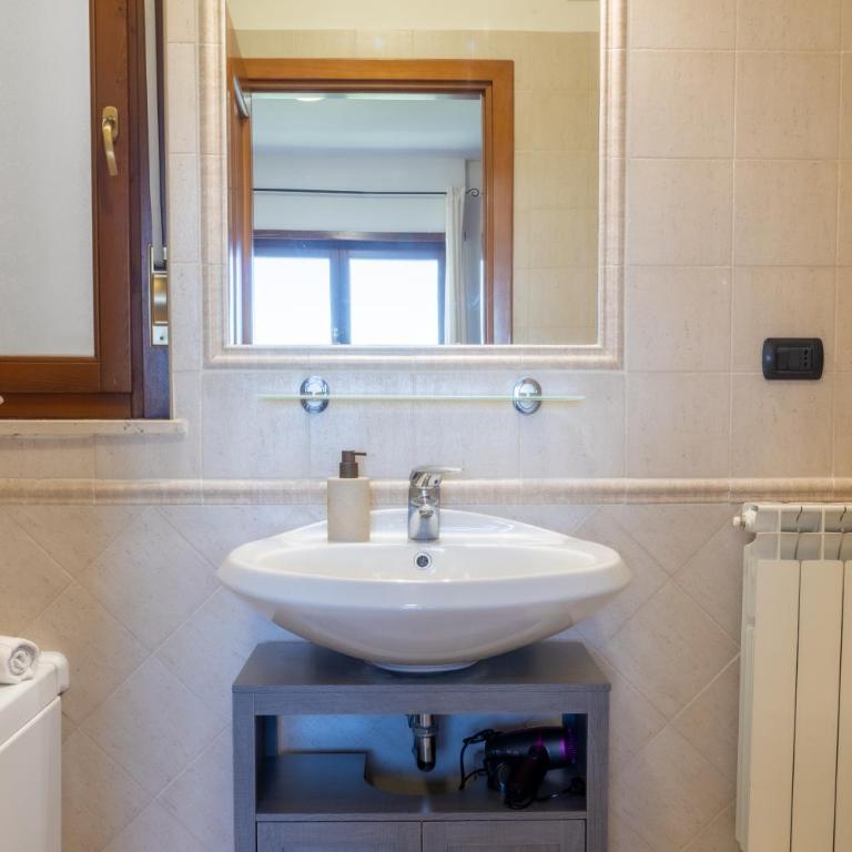 The House Room AEROPORTO FIUMICINO - Camera Matrimoniale con Bagno Privato - 39