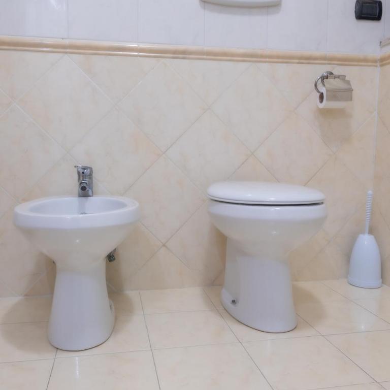 The House Room AEROPORTO FIUMICINO - Camera Matrimoniale con Bagno Privato - 42
