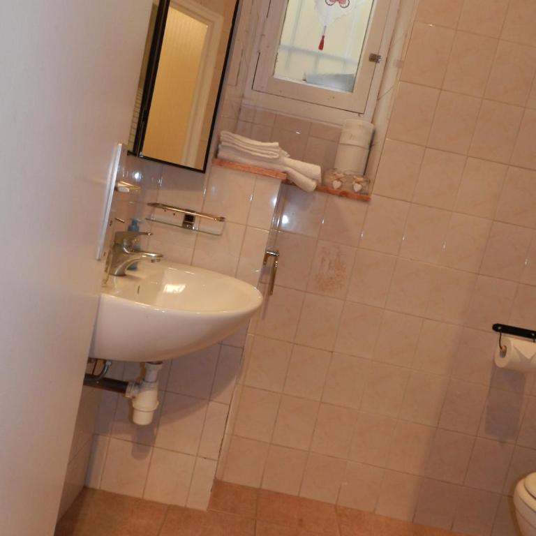 5 mins from Monaco - Maison 1 Chambre - 13