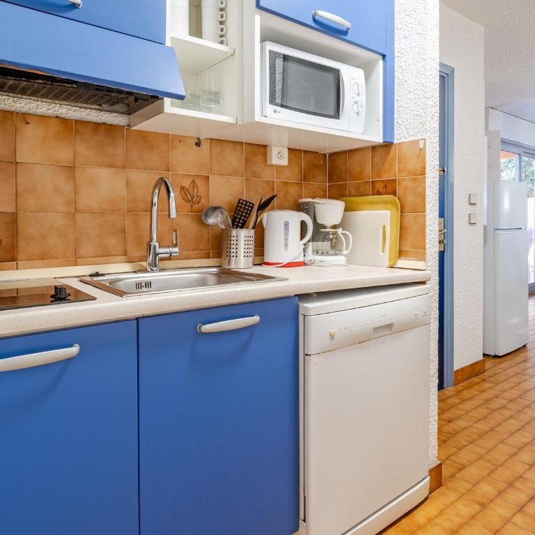 Studio pour 4 avec Wi-Fi illimité, vue mer depuis la terrasse - FR-1-827-40 - Studio - 3