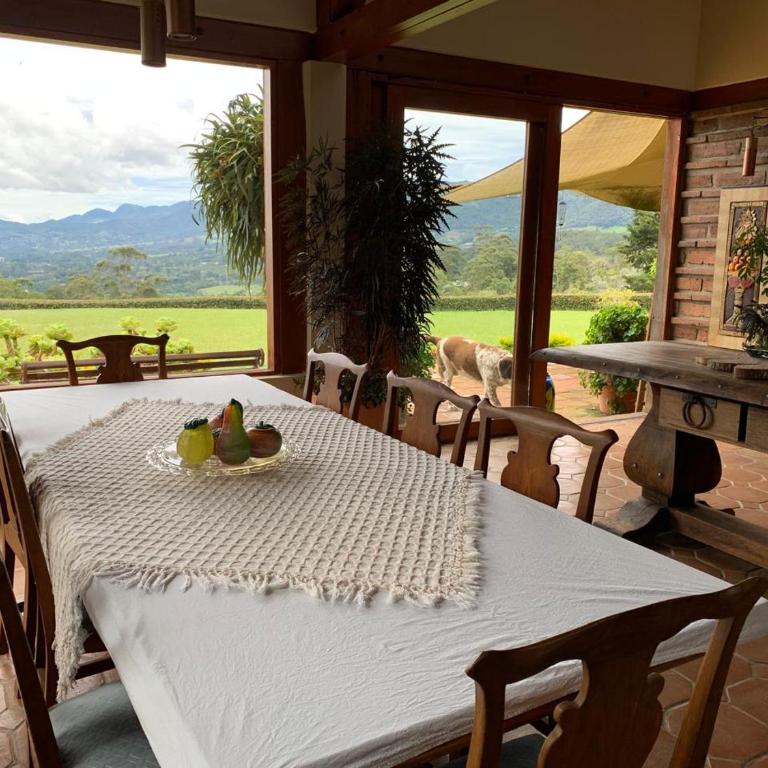 Casa de Campo, La Suiza in La Ceja, Antioquia - Casa de 5 dormitorios - 14