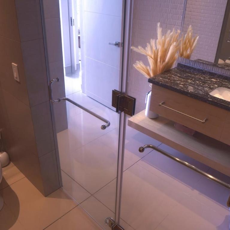 Disfruta el espectáculo de la bahía - One-Bedroom Apartment - 20