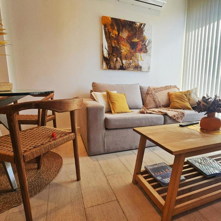 Depto Marina - Depto Royal Park en La Perla con cochera y amenities 4 PAX - Hola Sur - Apartamento de 1 dormitorio - 2