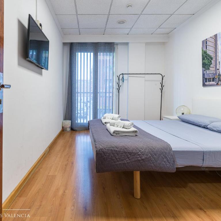 Suites Rooms Valencia - Standard Double Room with Shared Bathroom - 21
