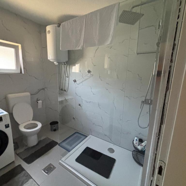 Horizont Bihać - Two-Bedroom Apartment - 8