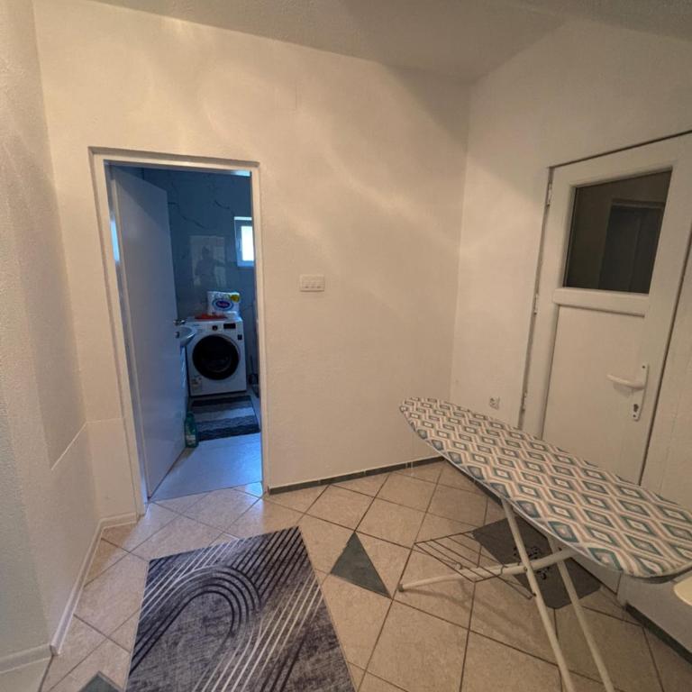 Horizont Bihać - Two-Bedroom Apartment - 12