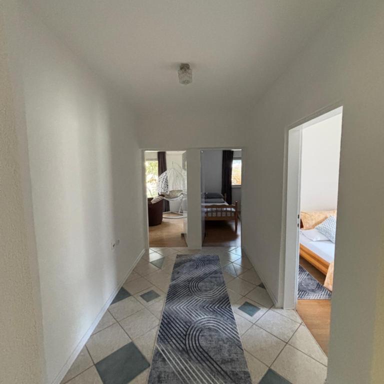 Horizont Bihać - Two-Bedroom Apartment - 13