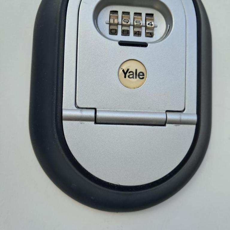 Amplio departamento en Ica - Apartamento de 2 dormitorios - 11