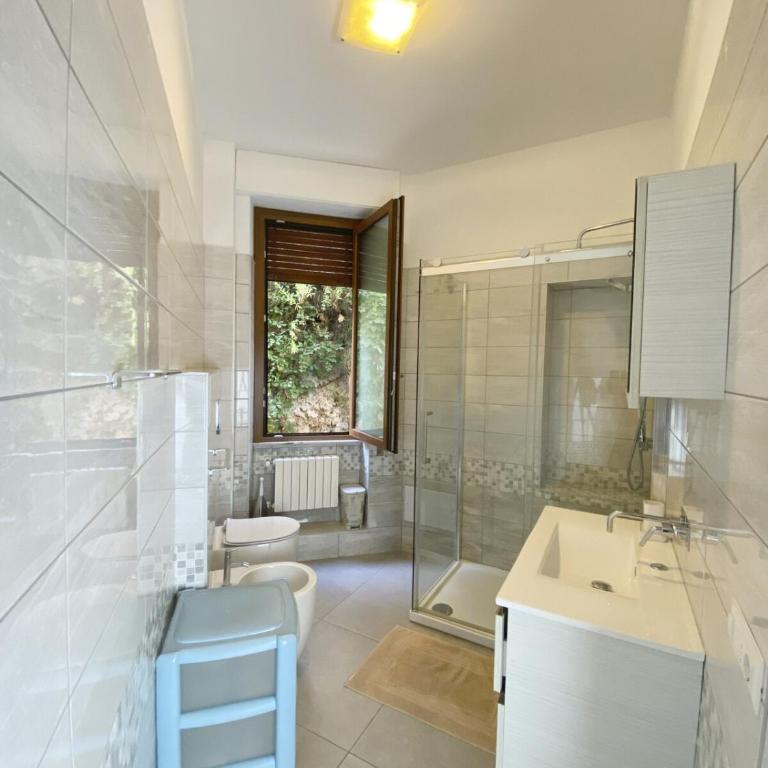 Birsa's Rooms - Camera Matrimoniale con Bagno Privato Esterno - 4