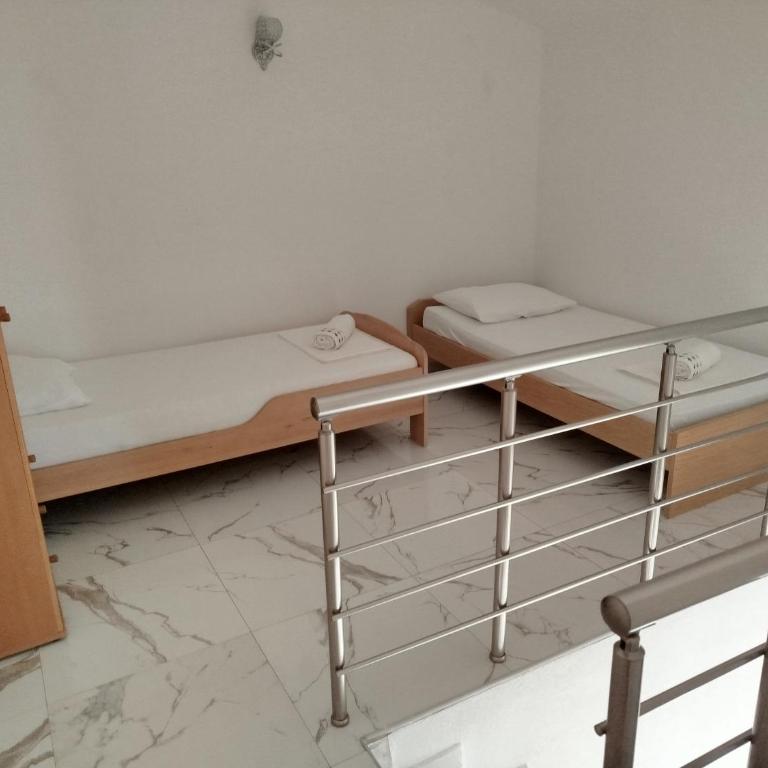 Apartmani Maravella - Two-Bedroom Apartment - 7