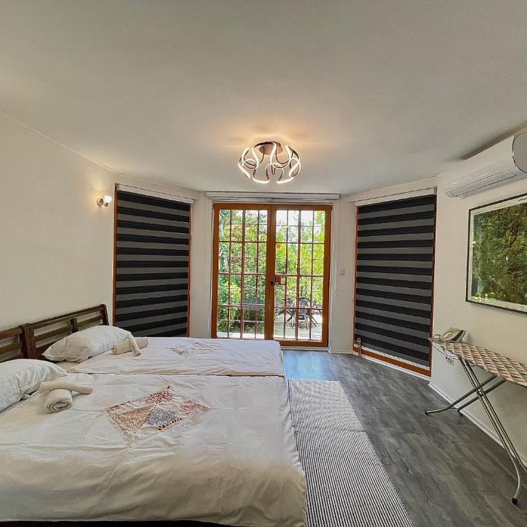 Peaceful pleasure apartment & free private parking - One-Bedroom Apartment - 1