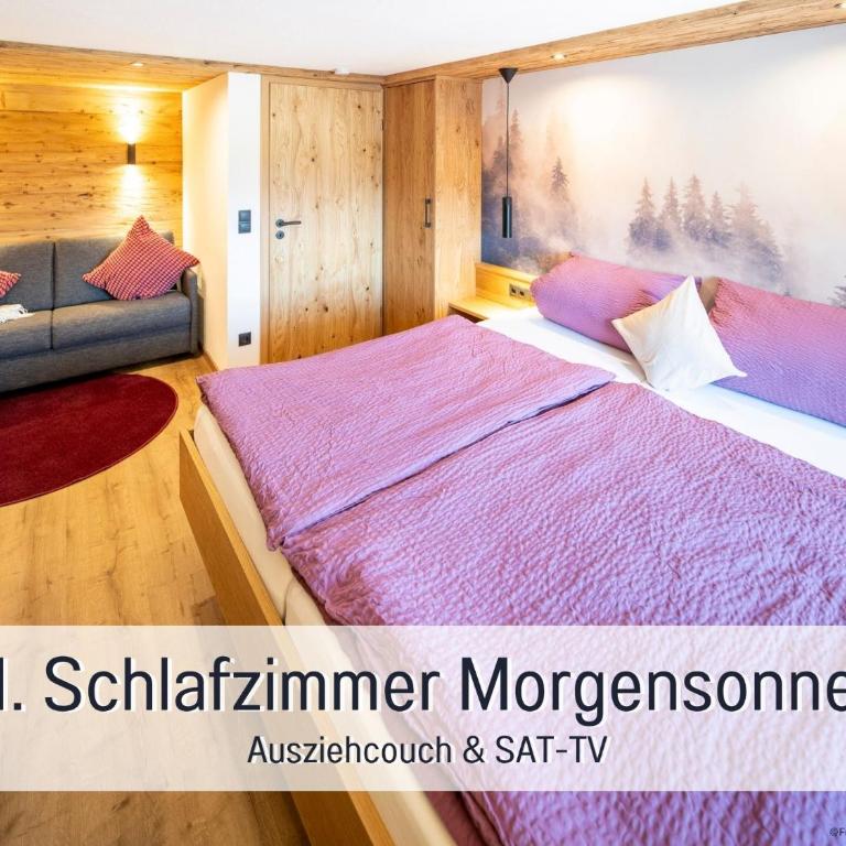 Ferienhof Eger - entspannter Urlaub mit Baby & Kleinkind - wahlweise top modern oder günstige Fewos - ruhig am Ende der Straße - Kälbchen füttern - Traktor fahren - Freie Fahrt mit den Hörnerbahnen in Sommersaison - E-Ladestation - E-bike Verleih ab Hof - Apartment mit 3 Schlafzimmern und Bergblick - 2