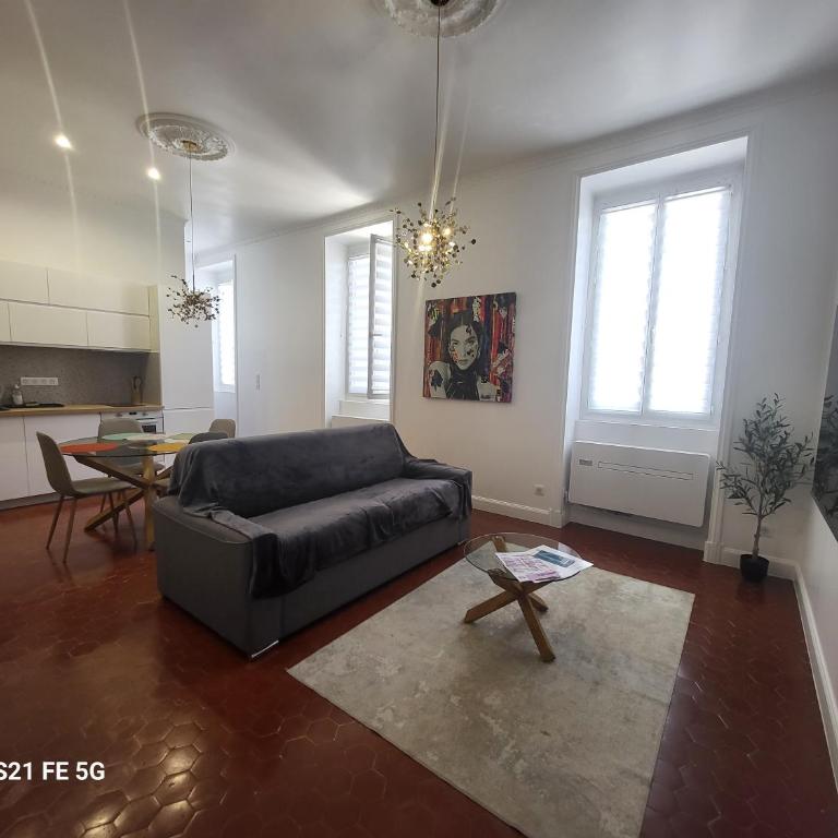 Grand T2 Cours Napoleon B - Appartement 1 Chambre - 24