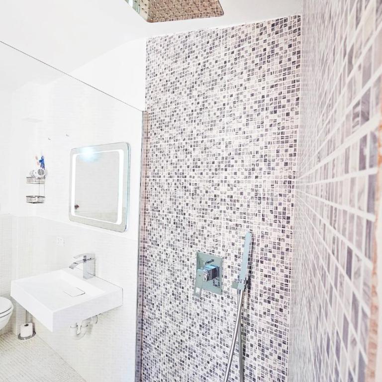 5 mins from Beach and 1 min from center - Porto - Appartamento con 1 Camera da Letto - 19