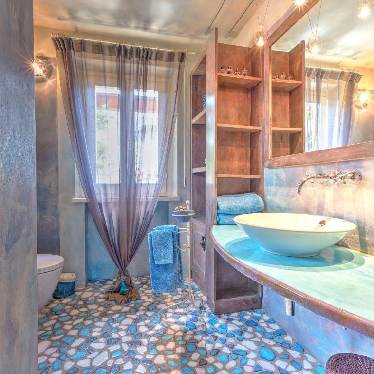 Relais di Alice- Adults Only - Camera Matrimoniale Ampia con Balcone - 7