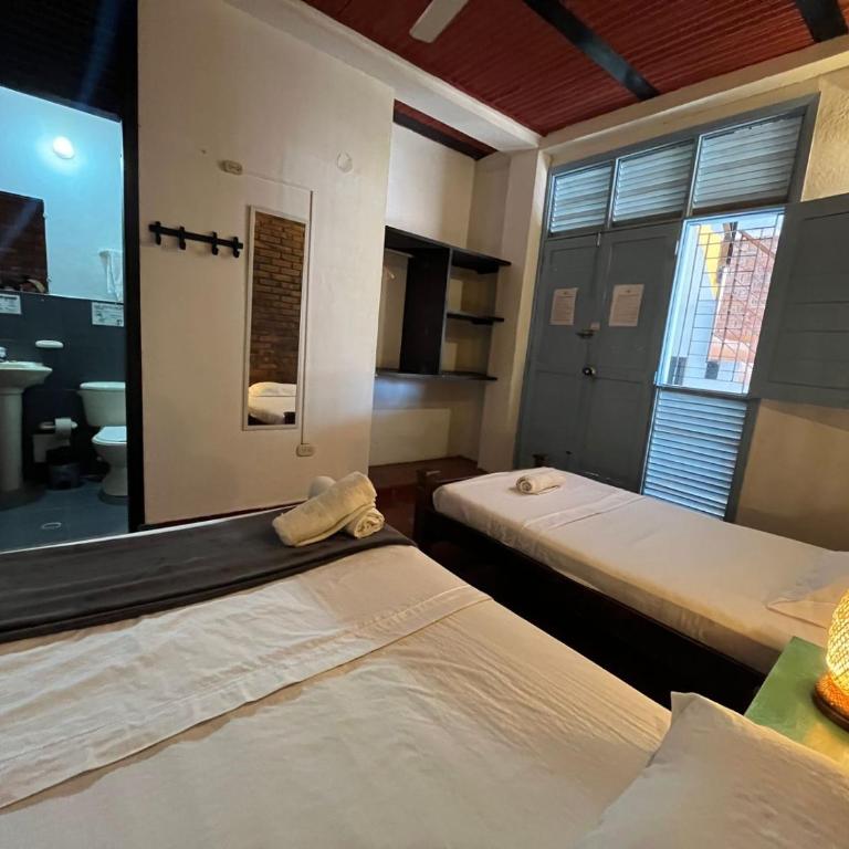 Sana Mar Hostel & Eco-Café - Habitación Triple - 3