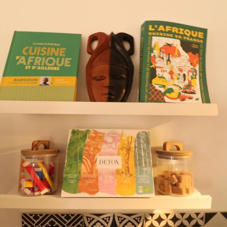 AfroBoHome, Expérience Atypique, clim, 2 à 6 personnes, Proche centre Nîmes, Garage clos - Maison 1 Chambre - 3