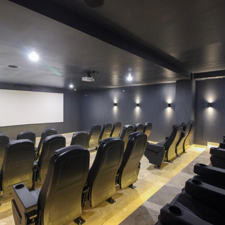 Premium Condo with Rooftop Pool, Gym, Coworking, Cinema - Apartamento Deluxe de 2 dormitorios con balcón - 38