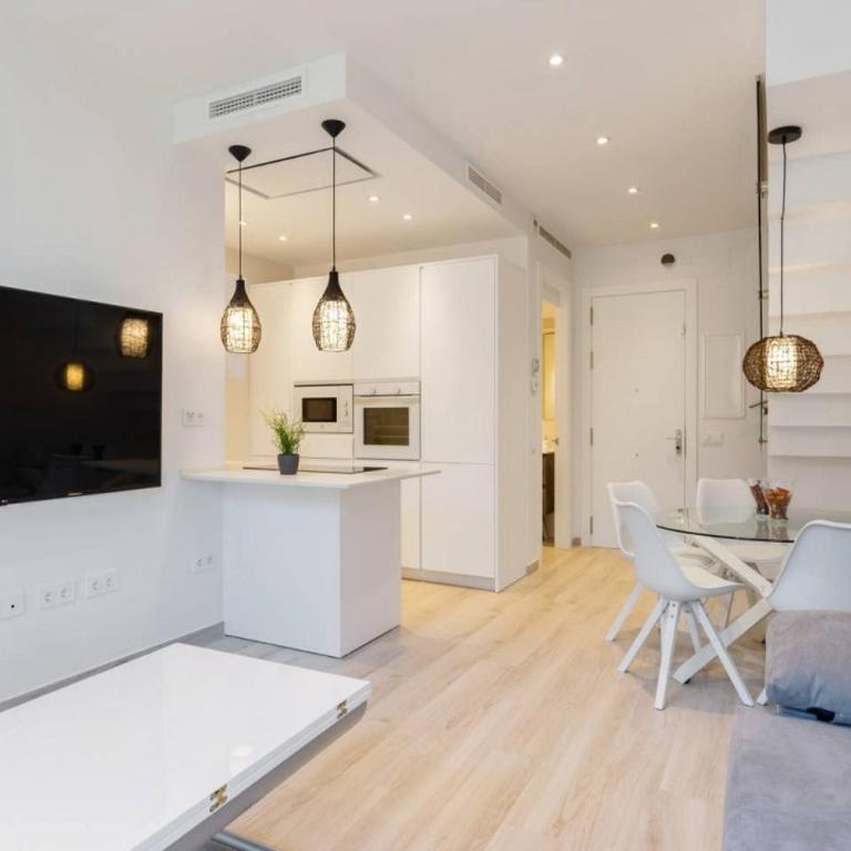 Duplex 2BD 2BTH terrace-Malaga City Center - Apartamento - 9