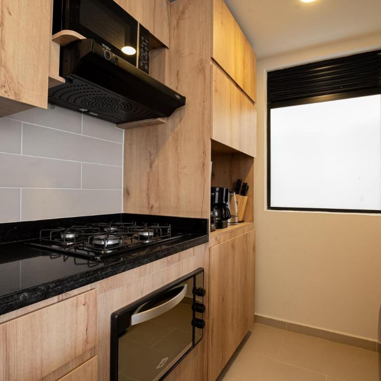 Elegant apt in Laureles The best area in Medellin - One-Bedroom Apartment - 12