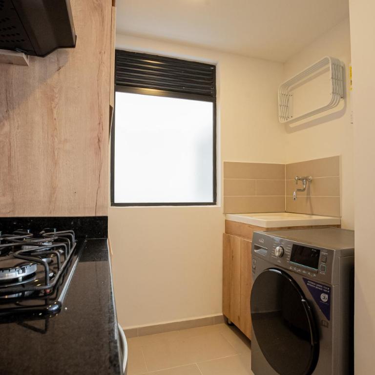 Elegant apt in Laureles The best area in Medellin - One-Bedroom Apartment - 13