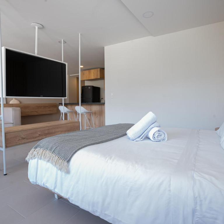 Elegant apt in Laureles The best area in Medellin - One-Bedroom Apartment - 15