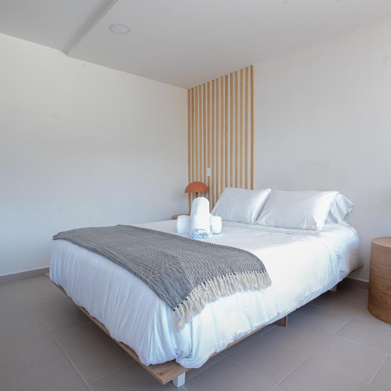 Elegant apt in Laureles The best area in Medellin - One-Bedroom Apartment - 17