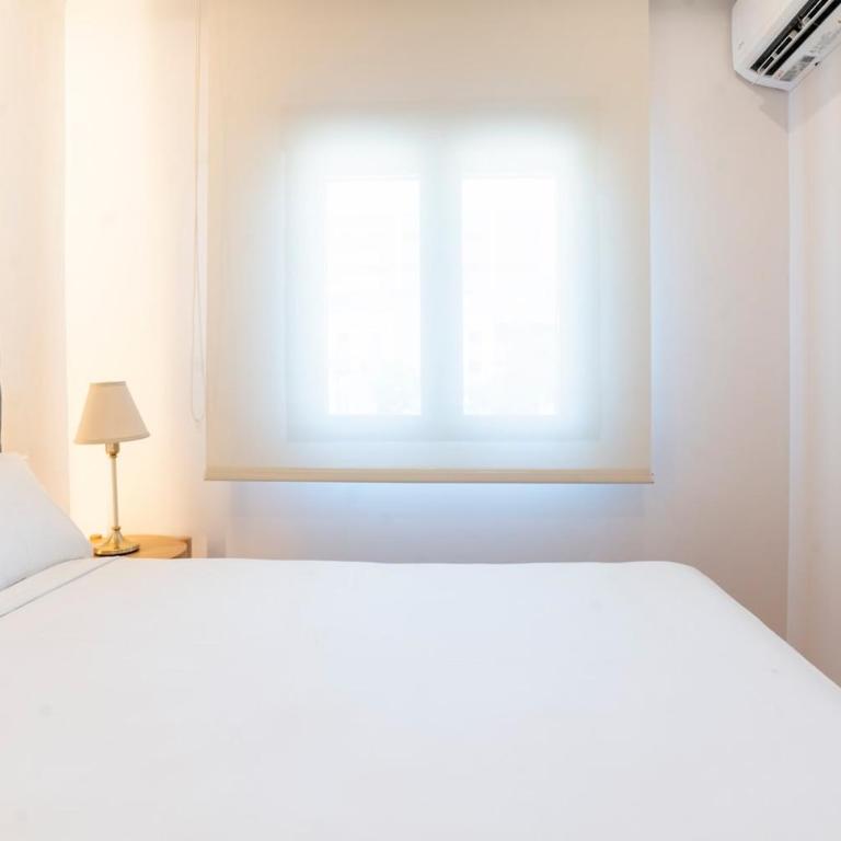 G232 Brand new Design Apartment Feria Madrid - Three-Bedroom Apartment - 36