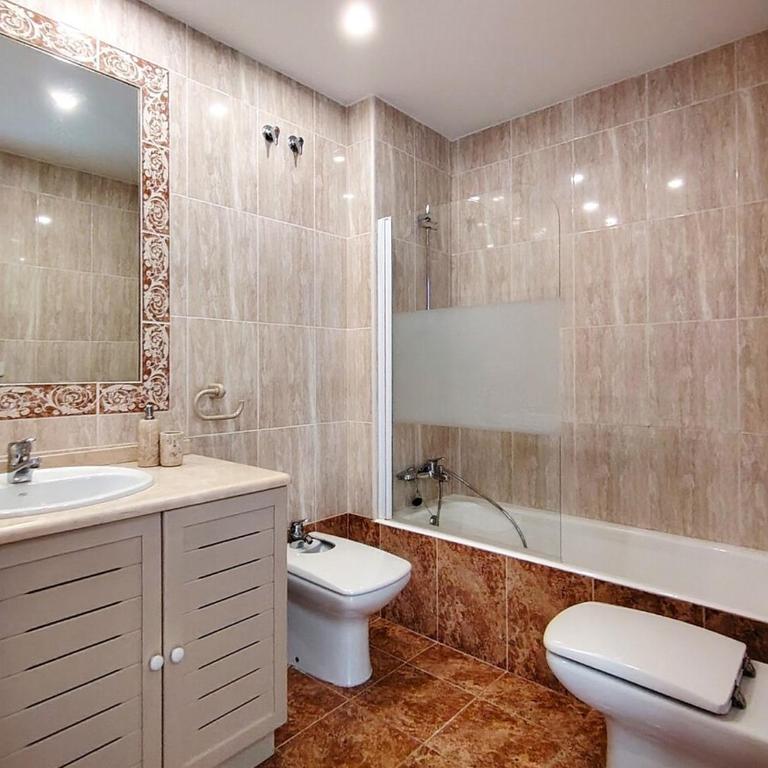 Oliveros Playa Suites, terraza exclusiva con vistas al mar - Two-Bedroom Apartment with Sea View - 11
