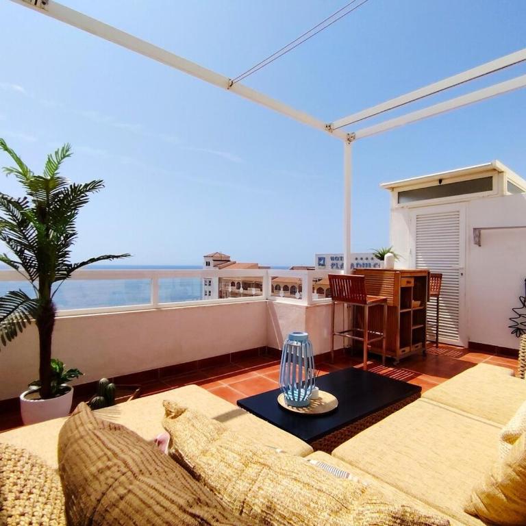 Oliveros Playa Suites, terraza exclusiva con vistas al mar - Two-Bedroom Apartment with Sea View - 18