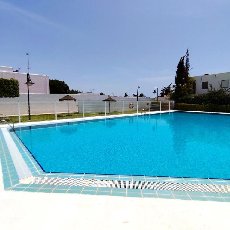 Oliveros Playa Suites, terraza exclusiva con vistas al mar - Two-Bedroom Apartment with Sea View - 19