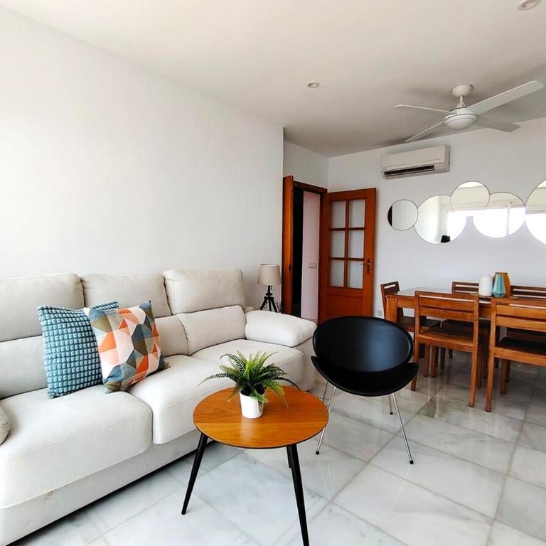 Oliveros Playa Suites, terraza exclusiva con vistas al mar - Two-Bedroom Apartment with Sea View - 5