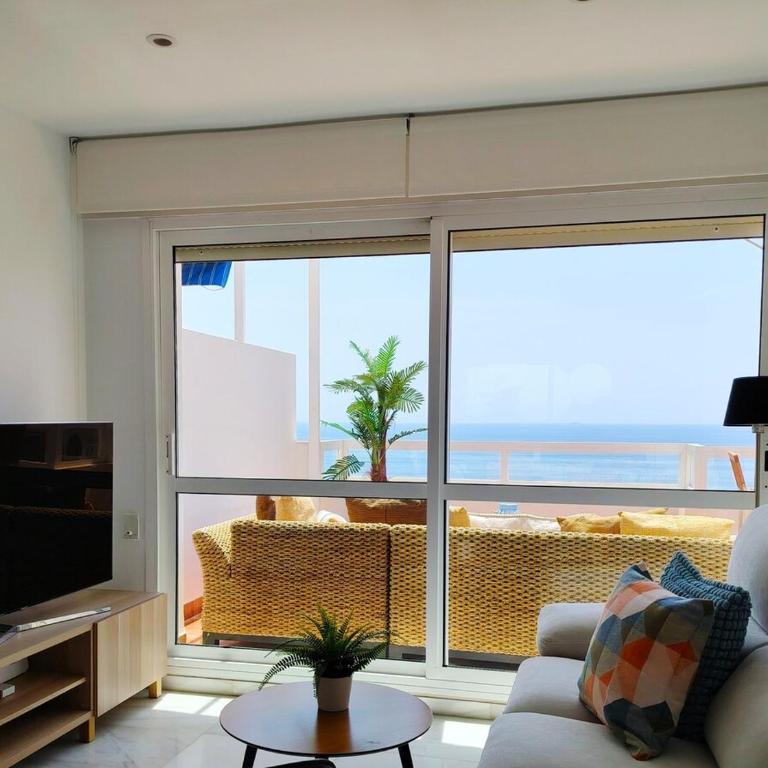 Oliveros Playa Suites, terraza exclusiva con vistas al mar - Two-Bedroom Apartment with Sea View - 6