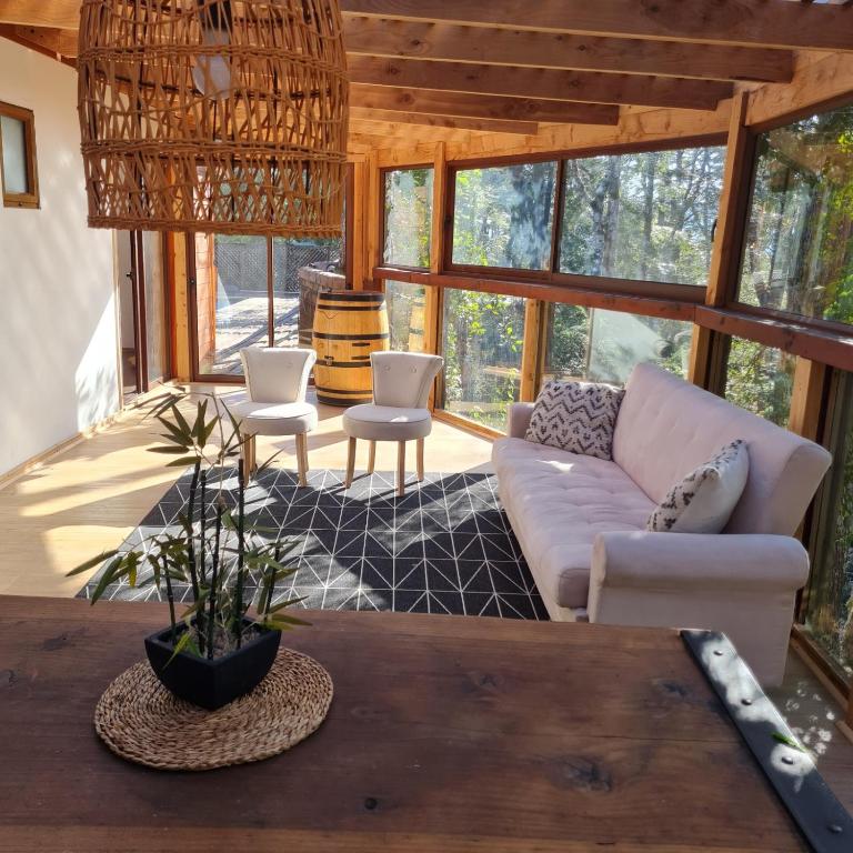 CASA CON TINAJA, PISCINA Y QUINCHO - Pucón - Three-Bedroom Vacation Home - 19