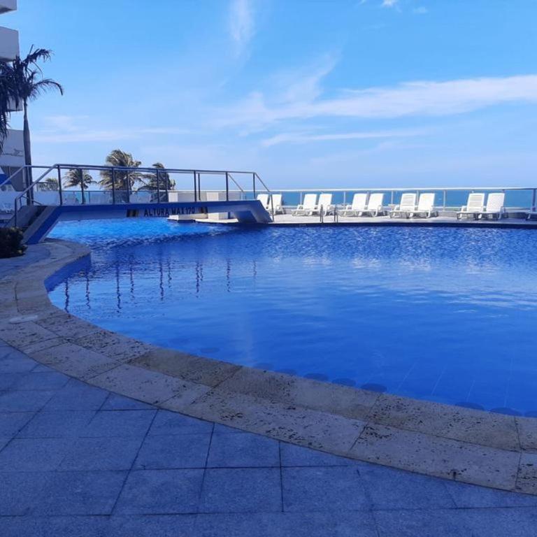 2 Bedroom Beachfront Apartment 2P1-Al2 With Pool And WIFI - Apartment - 52