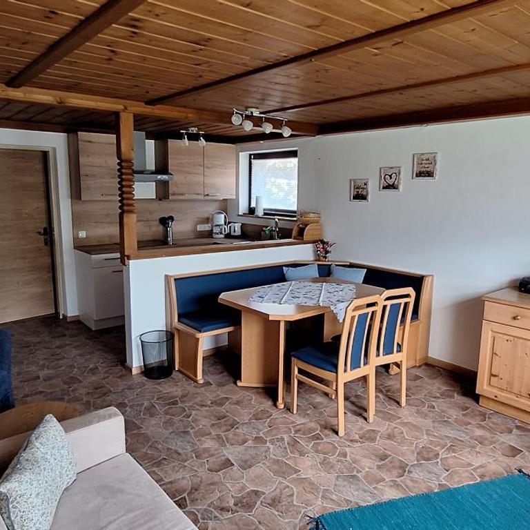 Chalet Anna Appartment - Two-Bedroom Apartment with Terrace - 12