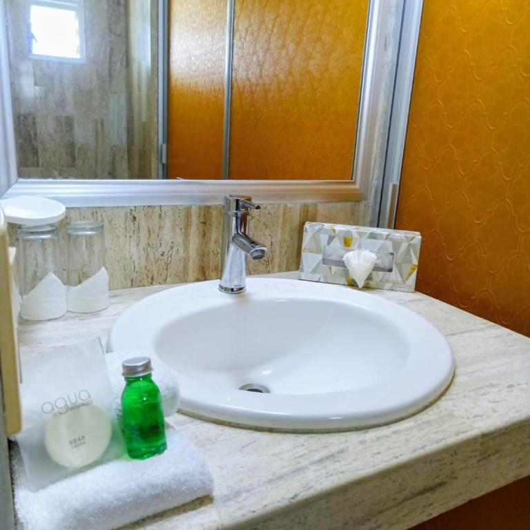 Hotel Calypso Cancun - Standard Double Room - 2
