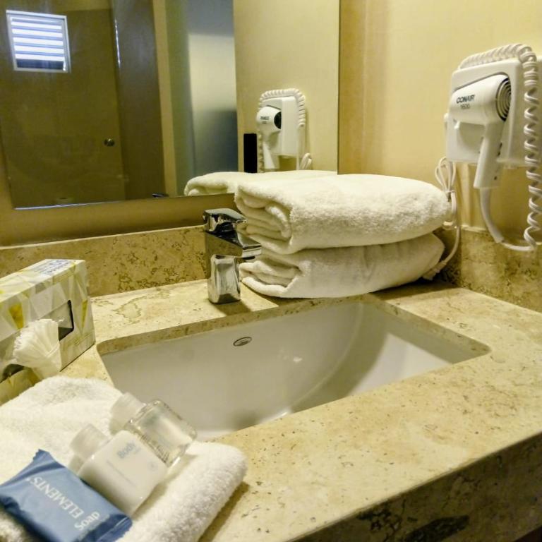 Hotel Calypso Cancun - Deluxe King Room - 3